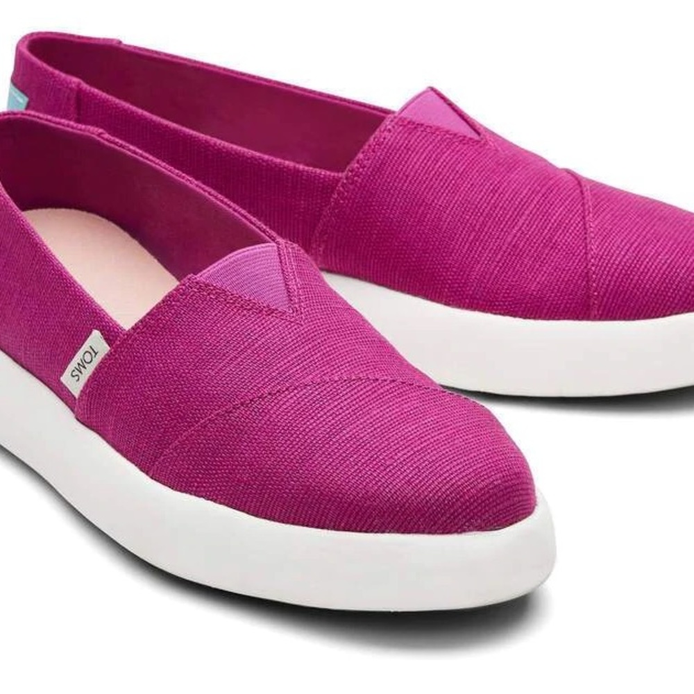 Women’s Toms alpargata mallow Dark Fushia Size 6 NWT